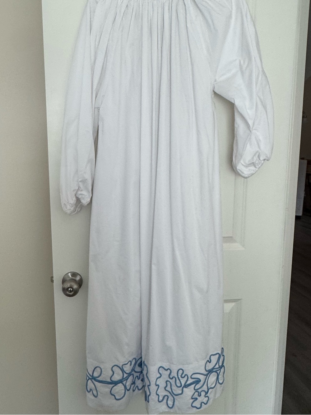LAKE Brunch Dress in White - Picture 4 of 5